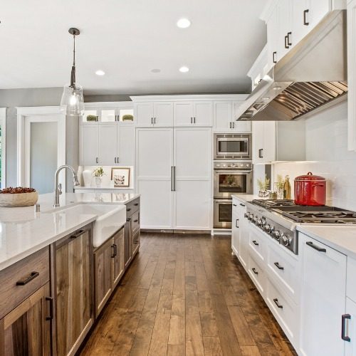 view-of-kitchen-galley-with-hardwood-flooring-picture-id1263782171 (1)